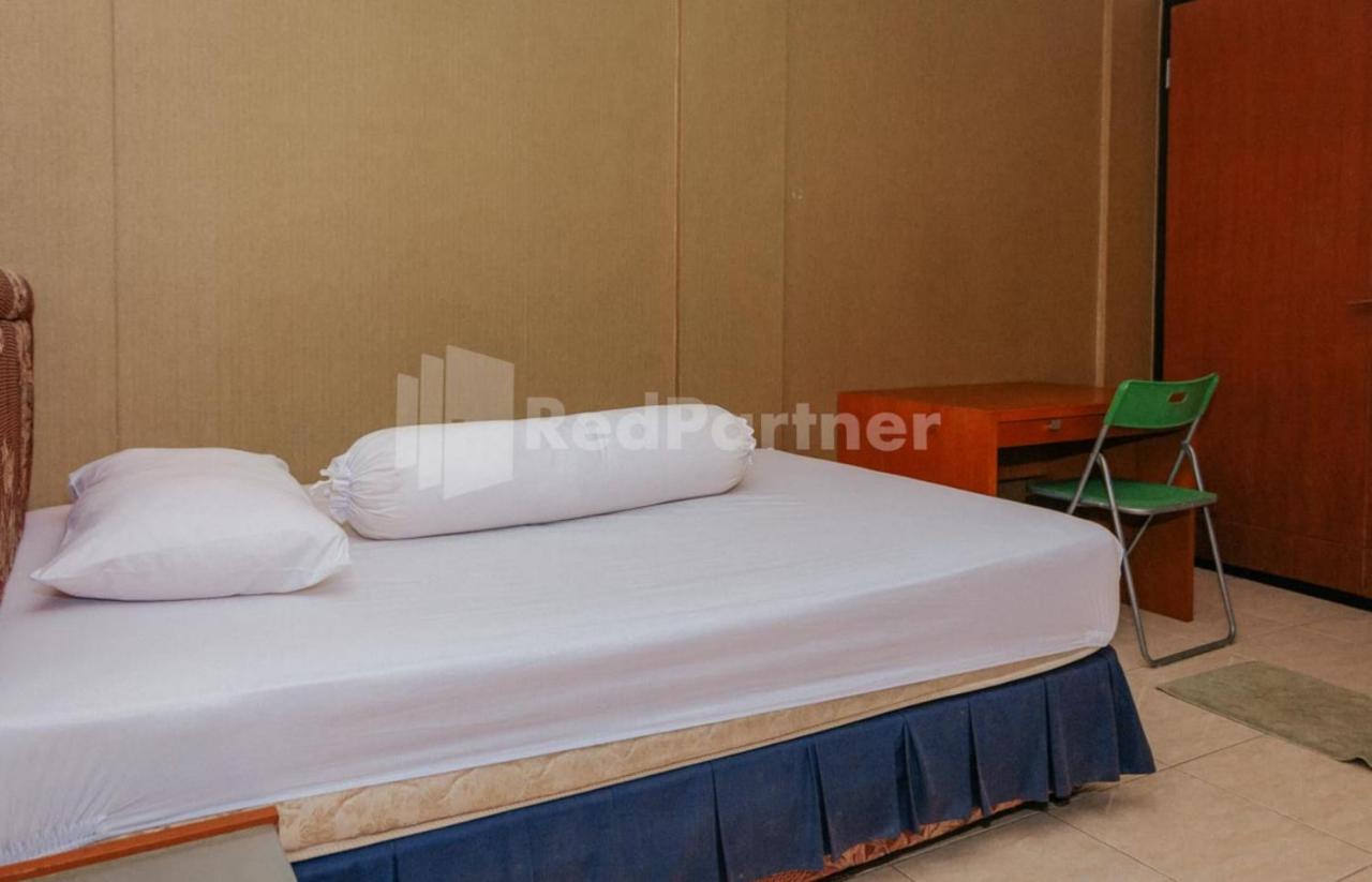 Hotel De Lugano Scbd Syariah Mitra Reddoorz Giacarta Esterno foto